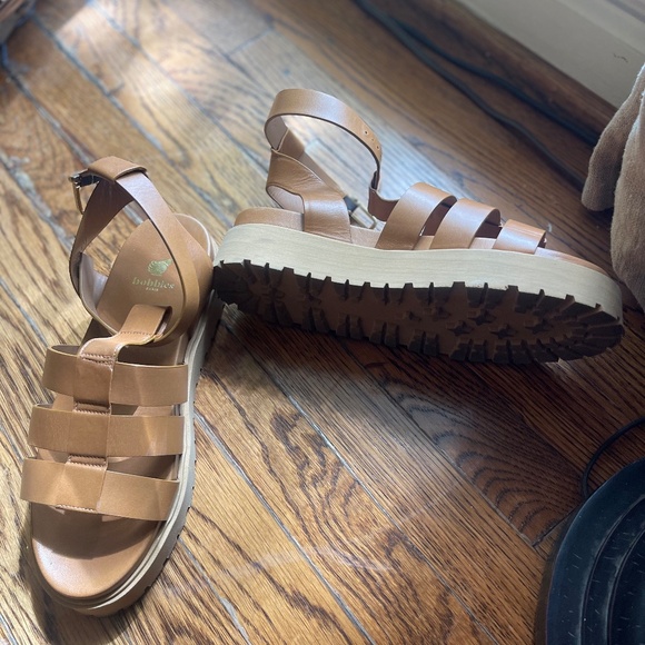 Bobbies Paris Platform Sandals - Picture 6 of 11